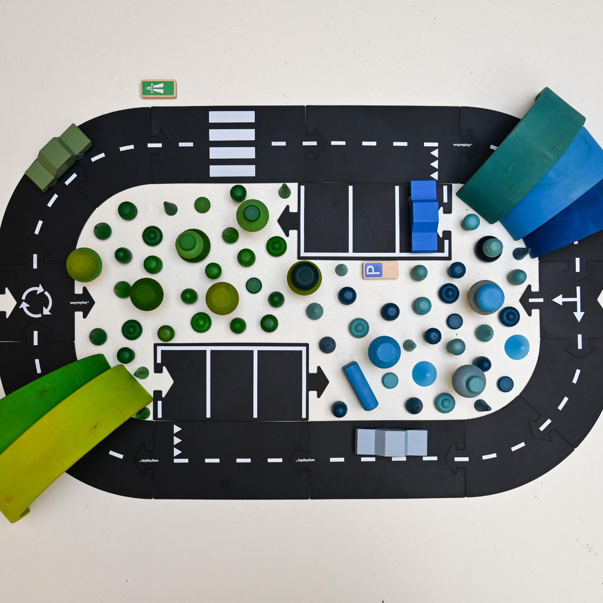 Waytoplay Expressway Medium – 16-Piece Flexible Toy Road | Kindermaxx